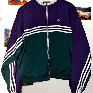 MEDIUM VINTAGE RETRO ADIDAS GREEN AND PURPLE WINDBREAKER